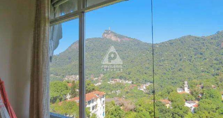 EXCELENTE APARTAMENTO com 86 m² - Santa Teresa