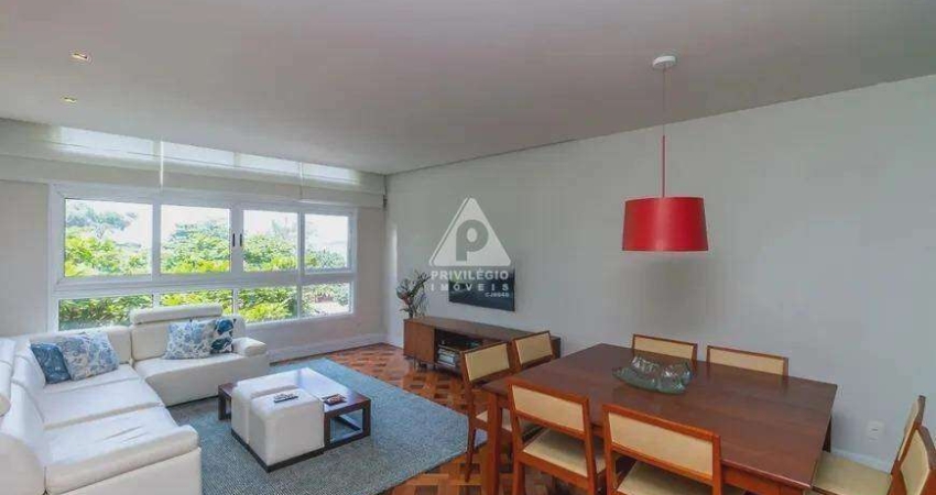 Apartamento 3 Quartos com Suíte Quadra da Praia com Vaga de Garagem