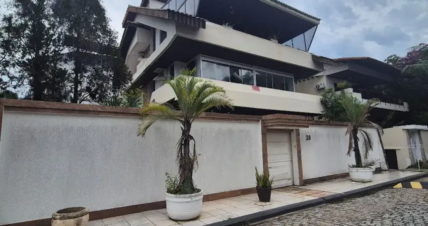 Excelente casa  triplex 4 quartos 410m2 Barra da Tijuca Condomínio  Jardim Nova Barra