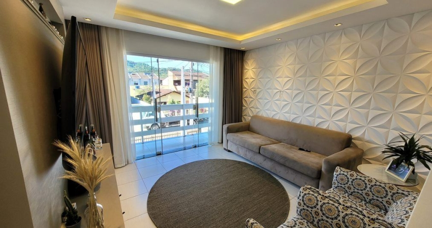 Sobrado mobiliado com 1 suíte mais 2 quartos à venda no Jardim Sofia