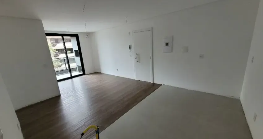 Apartamento com 1 suíte mais 2 quartos à venda no bairro Anita Garibaldi