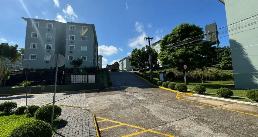 Apartamento com 2 quartos à venda no bairro Saguaçu
