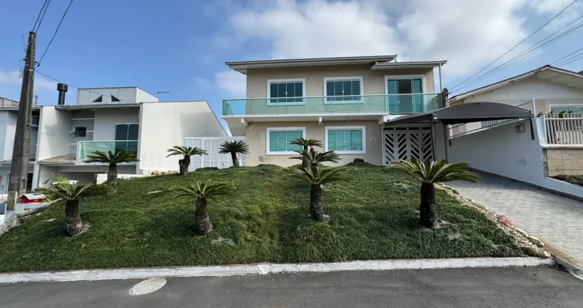 Casa com 6 quartos à venda no Petrópolis, Joinville 