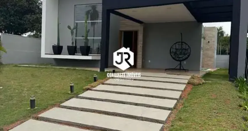 Excelente casa, dentro do loteamento fechado, com clube completo