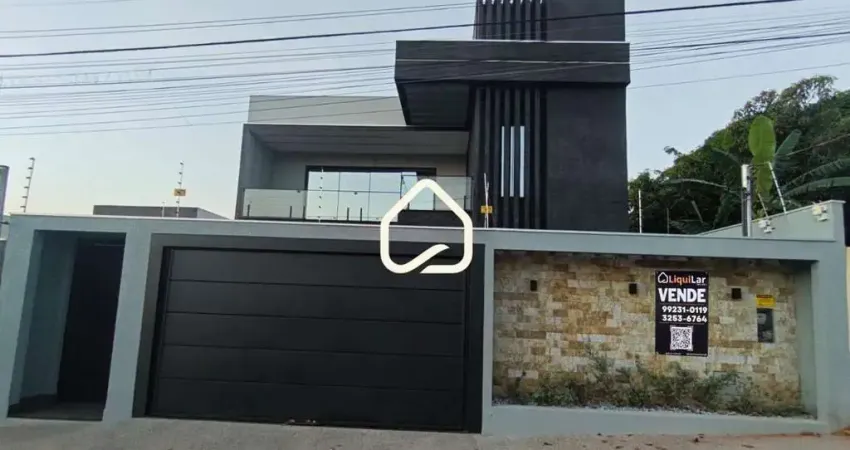 Sobrado com 5 suítes - acabamento e localização excepcional.