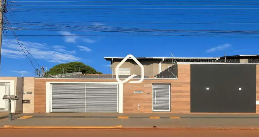 Sobrado completo com piscina aquecida e energia solar — jardim das nações