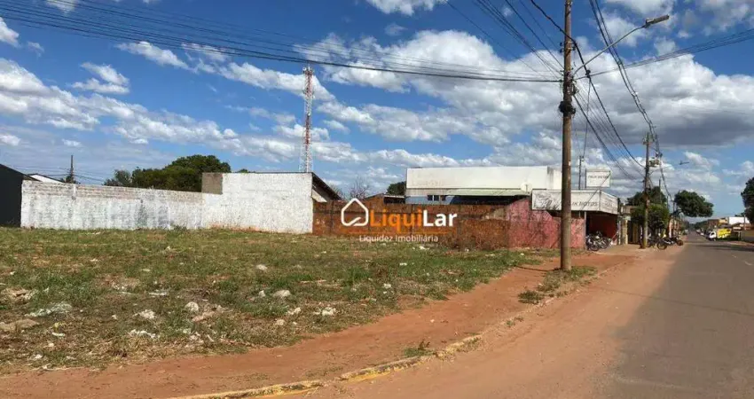 Terreno de esquina à venda na Avenida Comercial do Itamaracá,