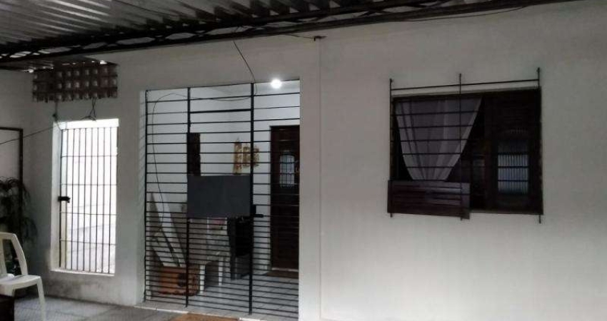 ARRUDA CASA 3 QUARTOS, COM QUINTAL, RUA RESIDENCIAL MUITO BOA