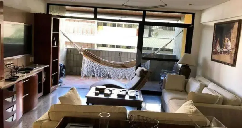 Apartamento para venda possui 213 metros quadrados com 4 quartos em Meireles - Fortaleza - Ceará