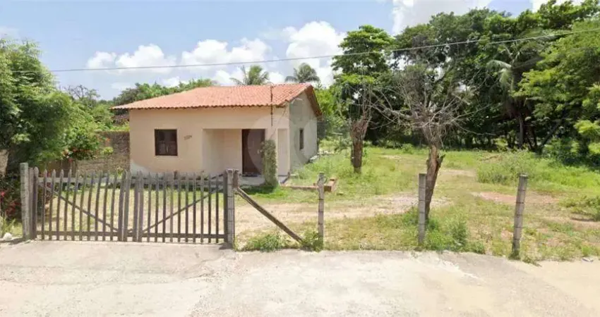 Lote/Terreno para venda tem 999 metros quadrados com 1 quarto em Lagoa Redonda - Fortaleza - Ceará