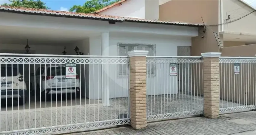 Casa com 4 quartos à venda na Rua Waldery Uchôa, 6, Benfica, Fortaleza