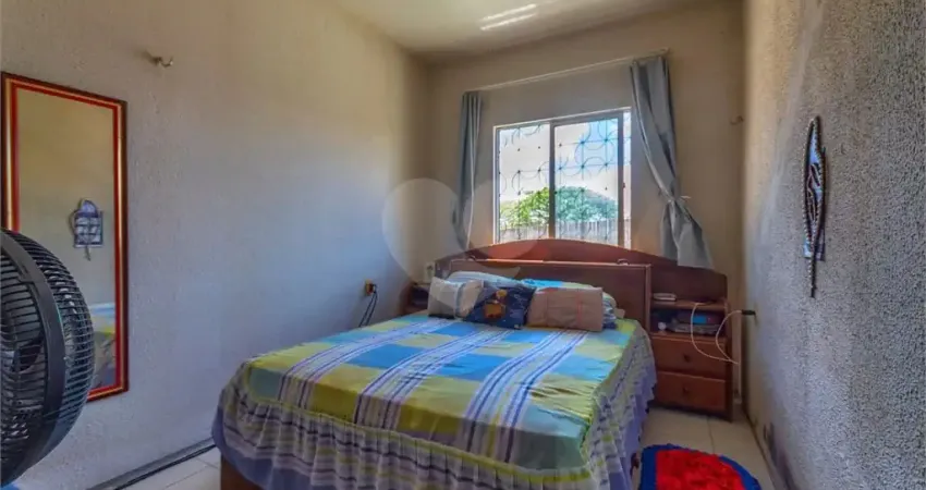 Apartamento com 3 quartos à venda na Rua Brumana, 45, Lagoa Redonda, Fortaleza