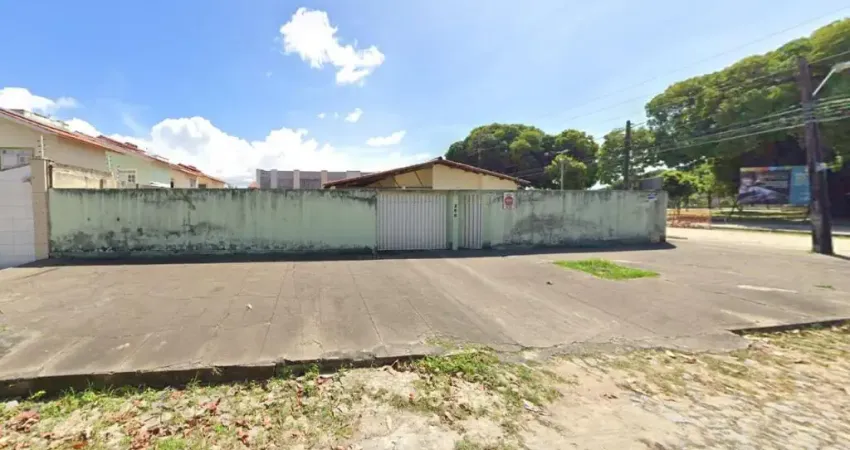 Casa com 5 quartos à venda na Rua das Mangueiras, 250, Parque Manibura, Fortaleza