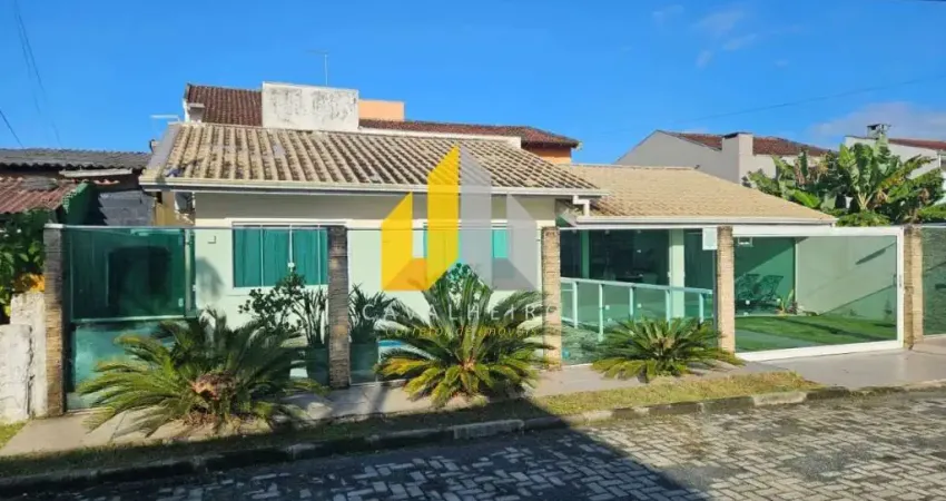Excelente casa a venda em Guaratuba com piscina Brejatuba
