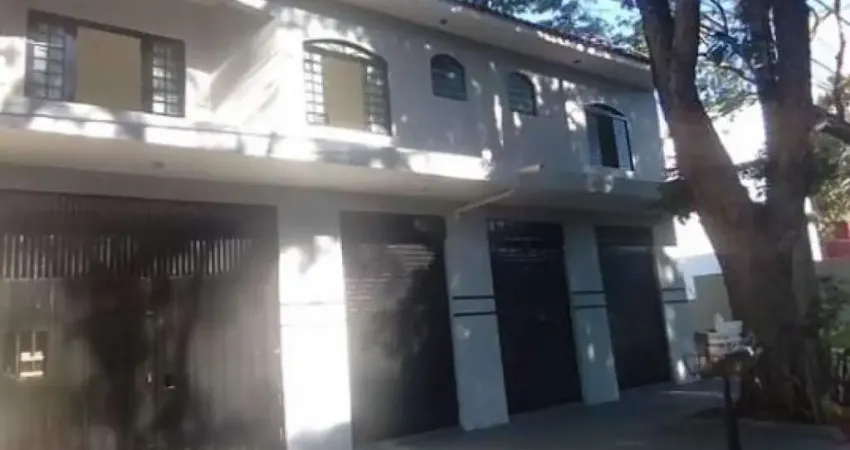 Casa comercial com 2 salas à venda na Avenida Lucílio de Held, Jardim Alvorada, Maringá