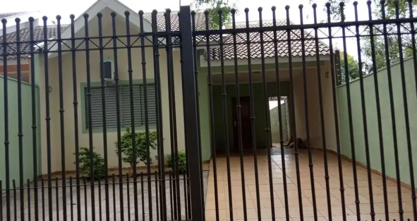 Casa com 3 quartos à venda na Rua Rui Barbosa, 2081, Zona 06, Maringá