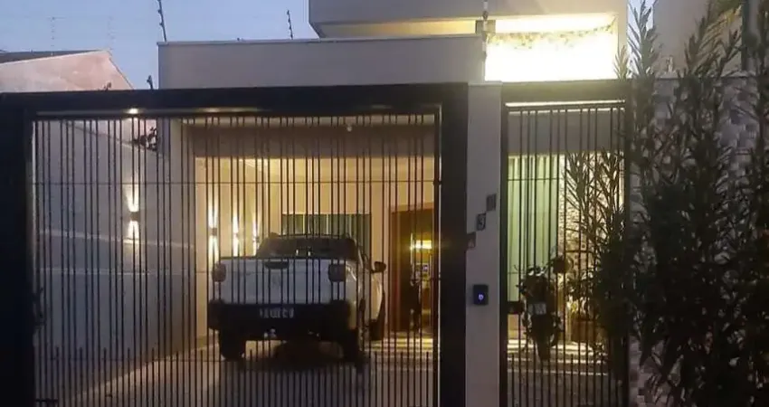 Casa com 3 quartos à venda na Rua Alcides Antônio Faian, Parque Residencial Patrícia, Maringá