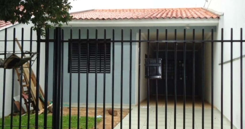 Casa com 2 quartos à venda na Rua Pioneiro Sebastião Alves, 708, Jardim Paris III, Maringá