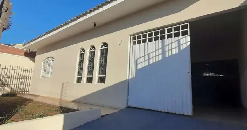 Casa com 3 quartos para alugar na Rua Pioneiro Jair Nascimento, 39, Jardim Santa Alice, Maringá