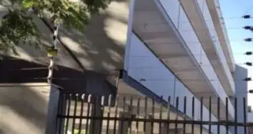 Apartamento para alugar na Rua José Clemente, 781, Zona 07, Maringá