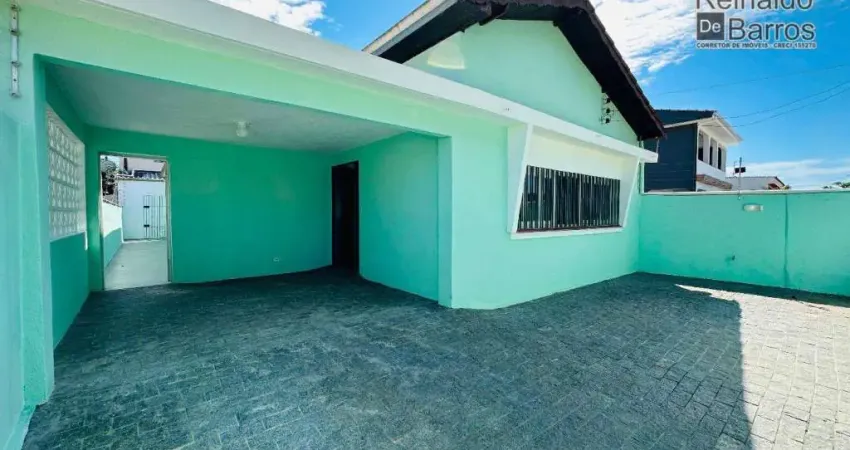 Casa com Salão e Apartamento na Vila São Paulo - Itanhaém