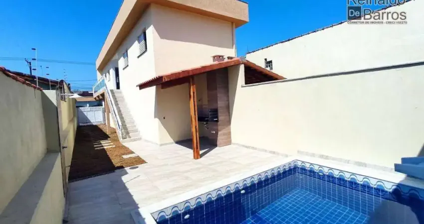 Linda Casa Sobreposta com piscina em Suarão - Itanhaém .