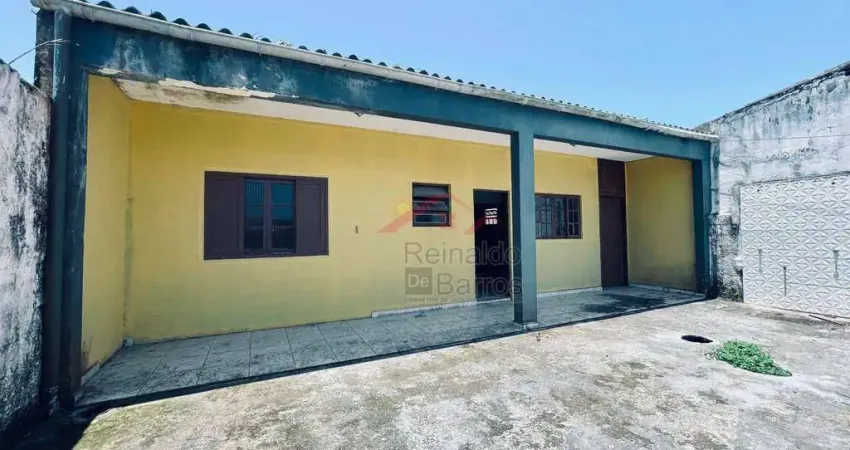 Casa com 1 quarto à venda na Rua Abel Francisco Canicais, 246, Savoy, Itanhaém