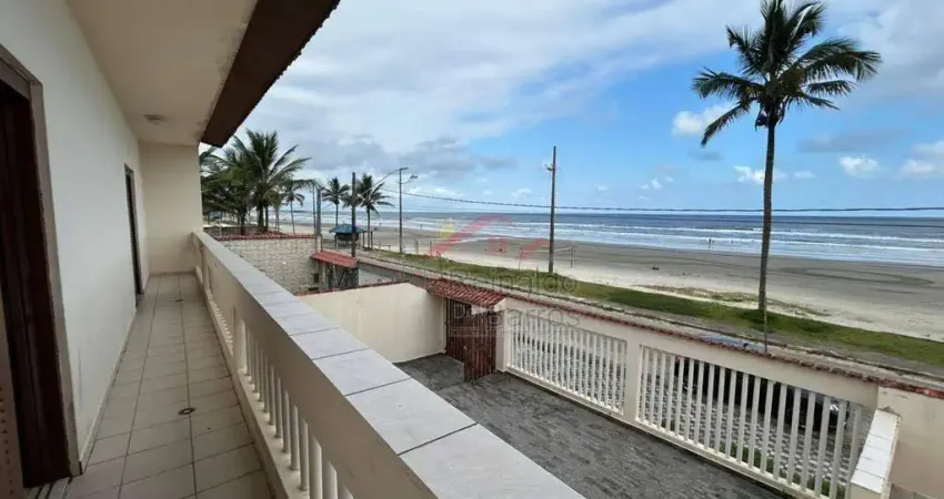 Casa Pé na Areia com 4 Dormitórios e Vista para o Mar – Flórida Mirim, Mongaguá