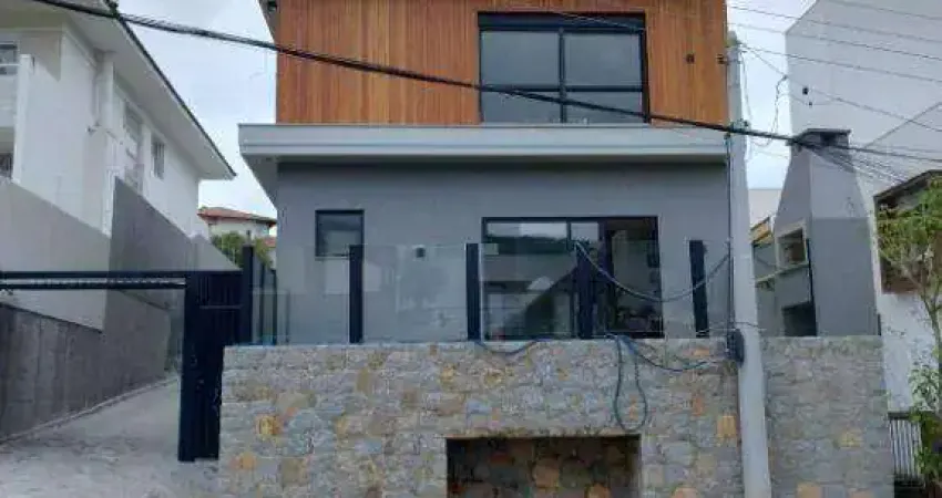 Casa com 3 dormitórios à venda, 225 m² por R$ 1.770.000,00 - Córrego Grande - Florianópolis/SC