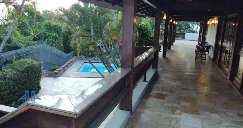 Casa com 5 dormitórios à venda, 640 m² por R$ 2.990.000,00 - João Paulo - Florianópolis/SC