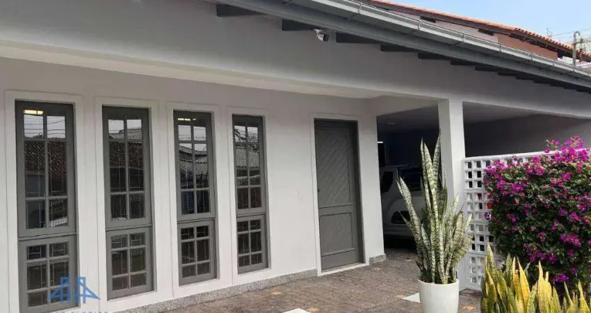 Casa com 3 dormitórios à venda, 195 m² por R$ 1.950.000,00 - Santa Mônica - Florianópolis/SC