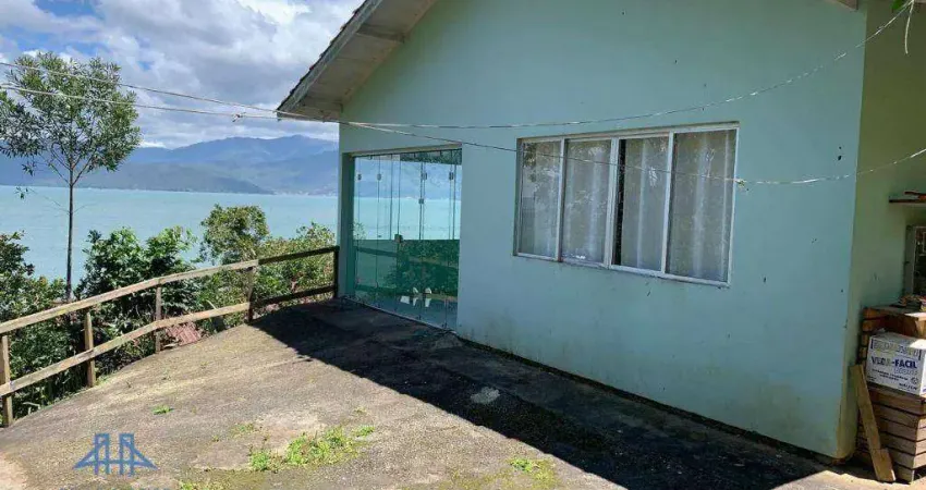 VENDO - CASA no Ribeirão da Ilha com linda vista para o mar com 02 (dois) lotes com 357m² cada. POR APENAS 590.000,00