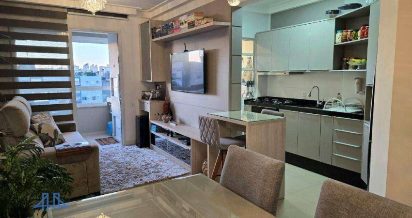 Apartamento com 2 dormitórios à venda, 69 m² por R$ 870.000,00 - Abraão - Florianópolis/SC