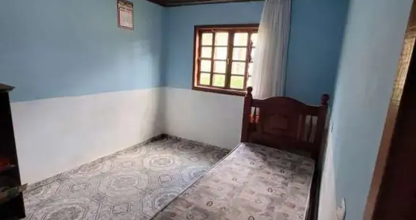 Casa para Venda em Fazenda Rio Grande, Eucaliptos, 3 dormitórios, 2 banheiros, 3 vagas