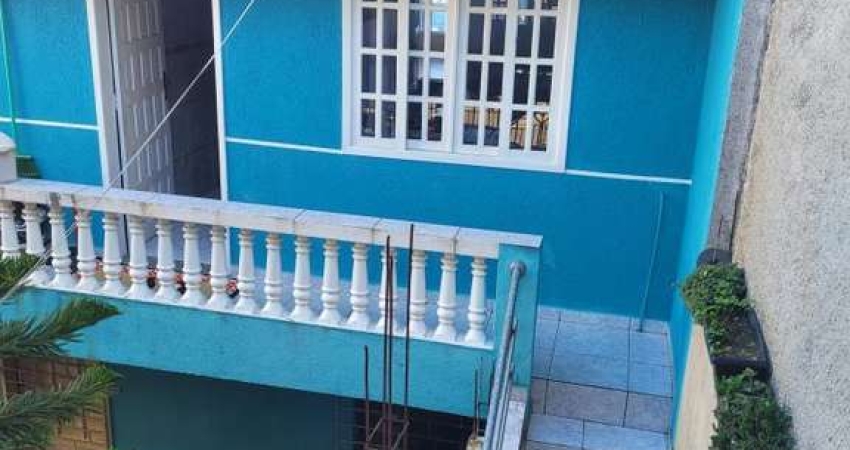 Comercial para Venda em Curitiba, Sítio Cercado, 5 dormitórios, 1 suíte, 4 banheiros, 3 vagas
