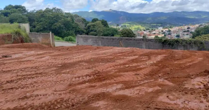 Terreno à venda na Rua Minerva, Jardim Imperial, Atibaia
