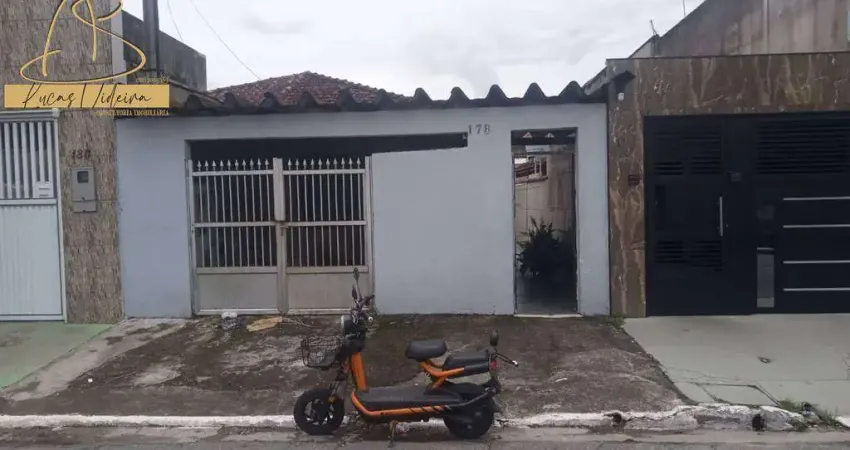 Casa geminada 02 dormitórios c/ edicula nos fundos com suite - Tude Bastos