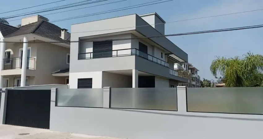 CASA DE ALTO PADRÃO Á VENDA - 230M² - INGLESES - FLORIANÓPOLIS