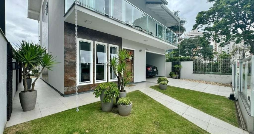 CASA Á VENDA - 210m²  - PEDRA BRANCA, PALHOÇA - SC