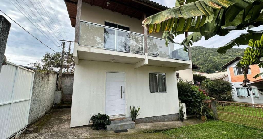 Casa Mobiliada 1 Quarto Sambaqui 53m²