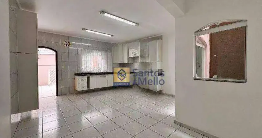 Sobrado com 3 dormitórios para alugar, 265 m² por R$ 4.634,00/mês - Jardim Las Vegas - Santo André/SP