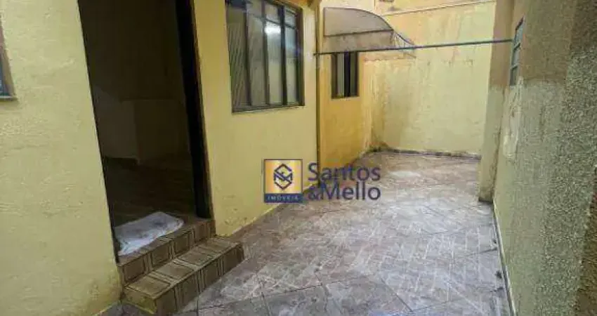 Casa com 1 dormitório para alugar, 40 m² por R$ 1.244,00/mês - Jardim Santo Alberto - Santo André/SP