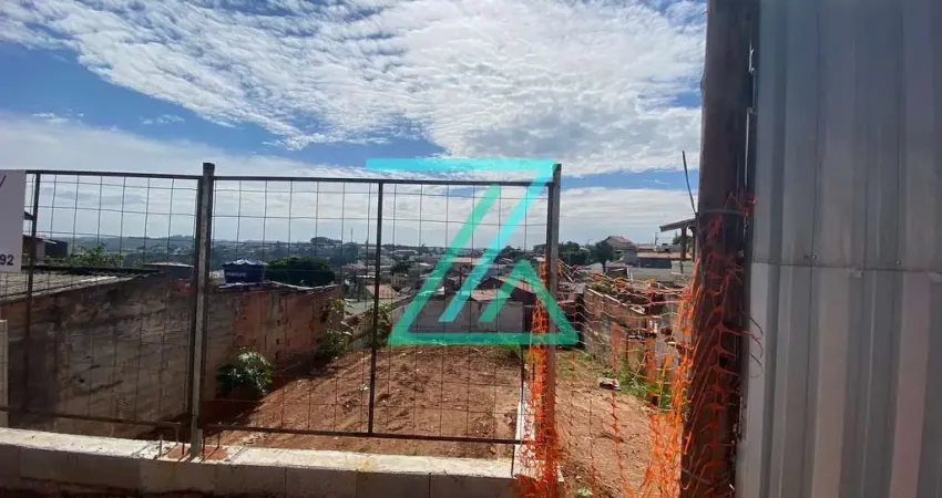 Terreno 300m² com Muro de Arrimo | Pronto p/ Construir | Uso Residencial ou Comercial