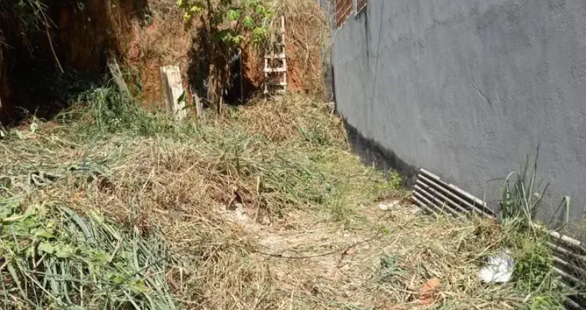 Terreno à venda na Rua Potiraguá, 203, Pernambués, Salvador