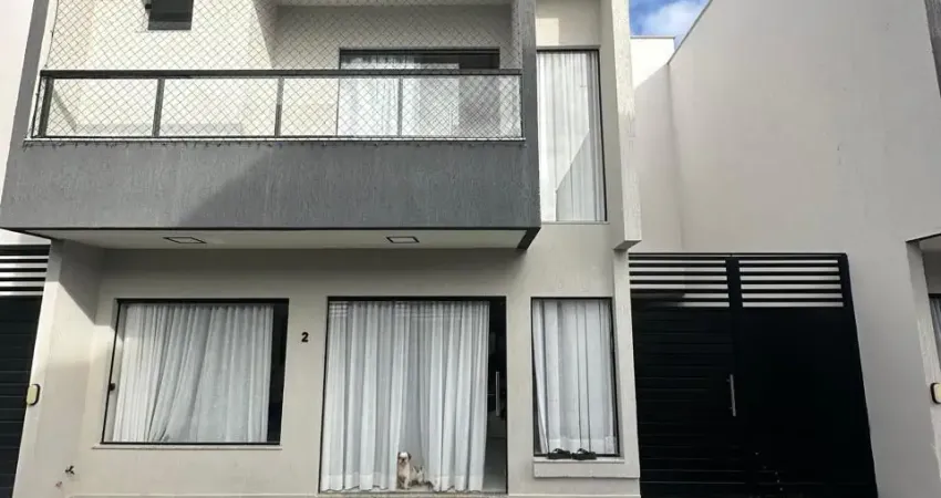 Casa Duplex à Venda - Condomínio Portão do Sol, Buraquinho, Lauro de Freitas