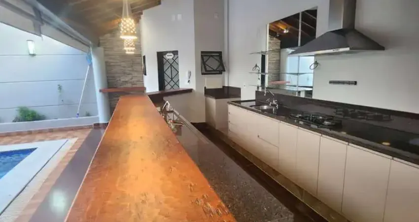 Lindo Sobrado com 3 suites todo reformado City Ribeirão