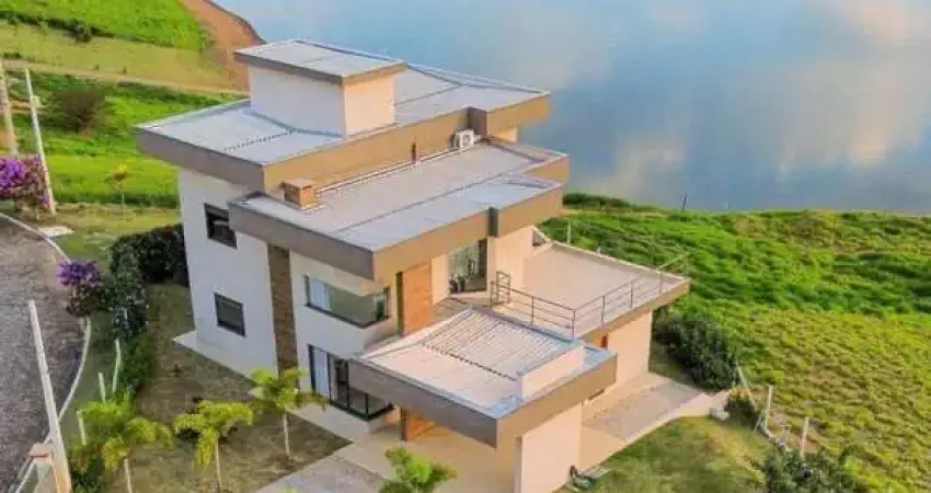 Casa alto padrão com vista panorâmica para a represa do jaguari