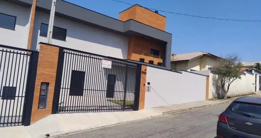 Lindo sobrado, recém construído na Vila Giglio, região nobre, a poucos passos da Lucas