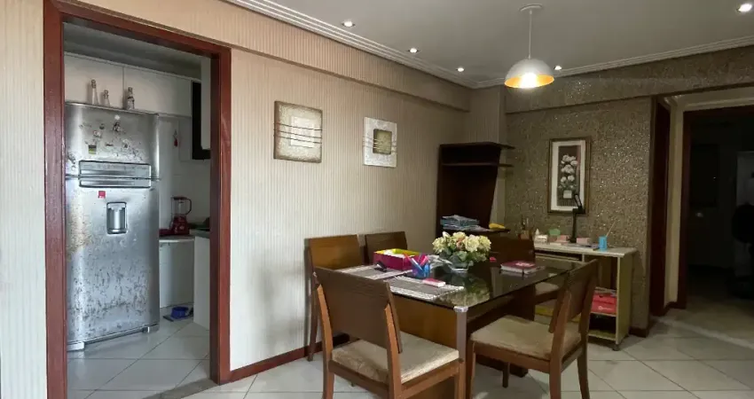 Apartamento com 3 quartos à venda na Rua Alcobaça, Resgate, Salvador