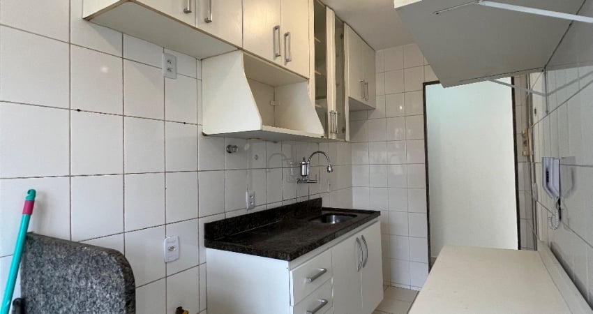 Apartamento com 2 quartos para alugar na Rua Jayme Sapolnik, Imbuí, Salvador